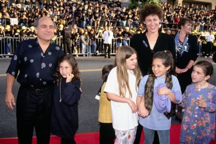 danny devito kids 101023 7 bf00f296879e4ac695b5cbde6d84ca35