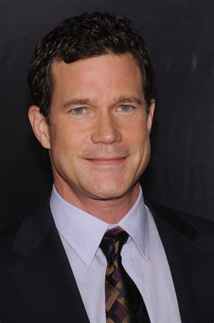 Dylan Walsh Net Worth
