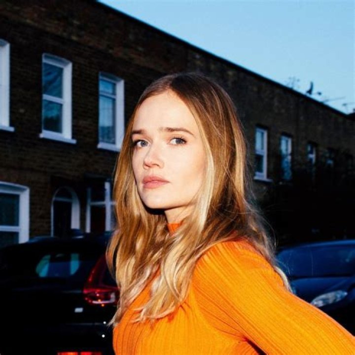 George Ezra girlfriend: Who is Florrie (Florence Arnold)? 1 Florrie