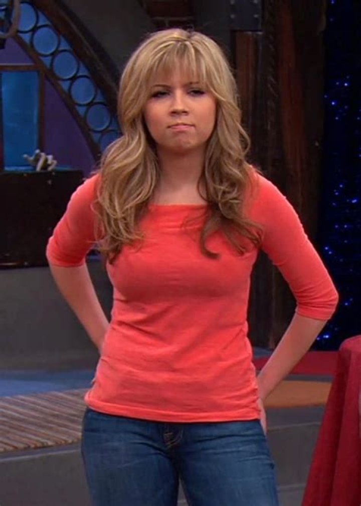 Does Jennette McCurdy have a twin? 1 jennette mccurdy 1