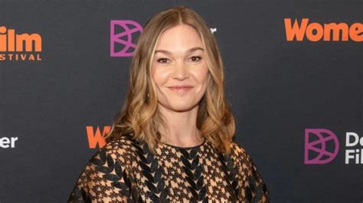 Julia Stiles Workout Routine