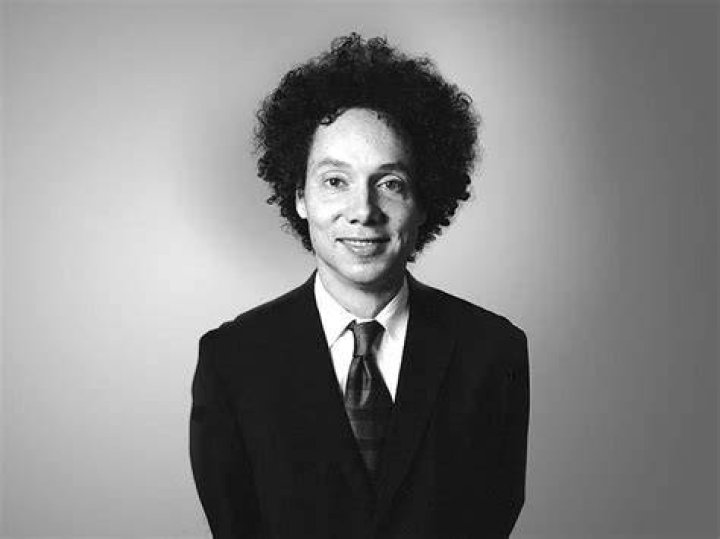 Malcolm Gladwell home: Where does Malcolm Gladwell live? 1 Malcolm Gladwell