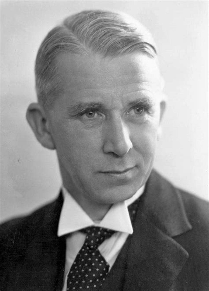 Norman Haworth Biography