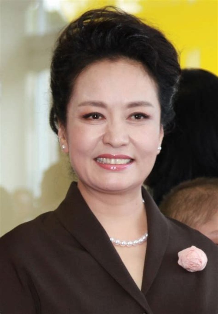 Peng Liyuan Biography