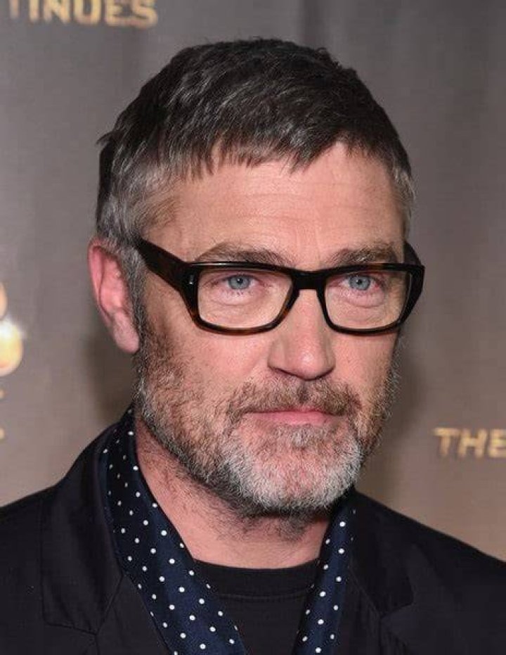 Vincent Regan Net Worth